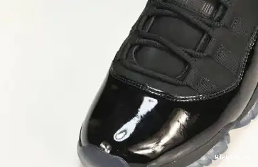 - RETRO 11 AND GOWN JORDAN CAP 0429